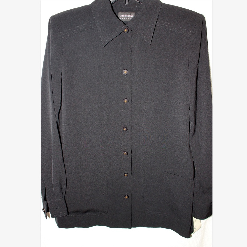 NWT Liz Claiborne Lightweight Button Down